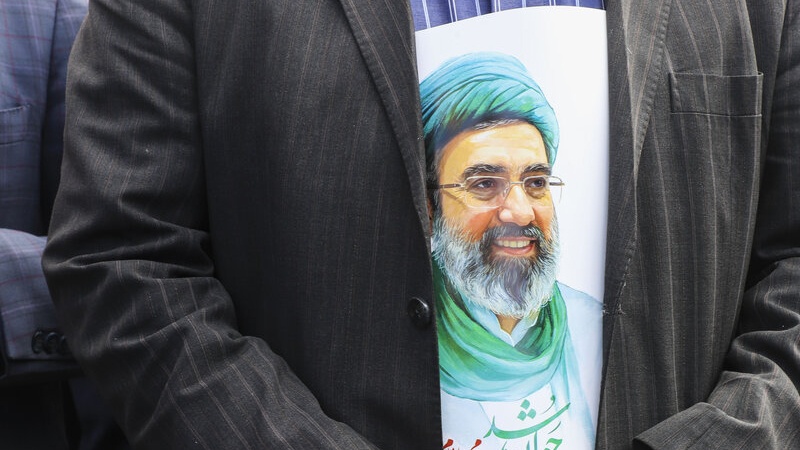 Prisega naroda širom Irana ajatolahu Sejedu Modžtabi Hameneiju, trećem vođi Islamske revolucije