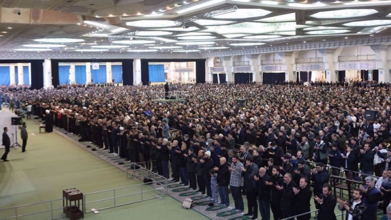 Bajramski namaz u Teheranu predvodi Mohammad Džavad Hadž Ali Akbari u džamiji Imam Homeini, 21. mart 2026.