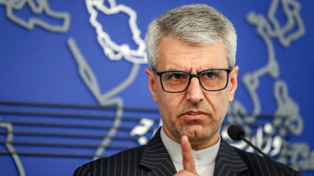 İran Xarici İşlər Nazirliyinin mətbuat katibi bildiribdir ki, Amerika hökuməti öz ölkəsindəki aclıq problemini həll etmək üçün ABŞ vətəndaşlarına ehsanların verilməsinə ehtiyaclıdır