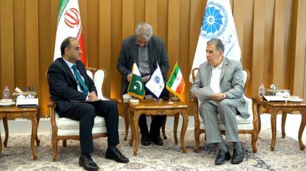 کراچی میں ایرانی تاجروں کے لئے کسٹم کے گرین چینل کا قیام
