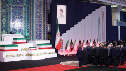 Iranski zvaničnici, svjetski lideri i visoke delegacije u Teheranu odali počast vođi šehidu 