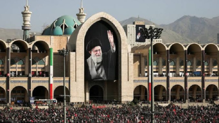  ماڵاوایی لەگەڵ ڕێبەری موجاهیدی شەهید؛ سەردێڕی یەکەمی میدیاکانی جیهان