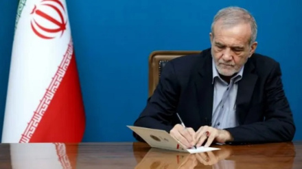 سِٹنگ والیبال عالمی چیمپین شپ جیتنے پر ایرانی ٹیم کو صدرِ مملکت ڈاکٹر پزشکیان کی مبارک باد