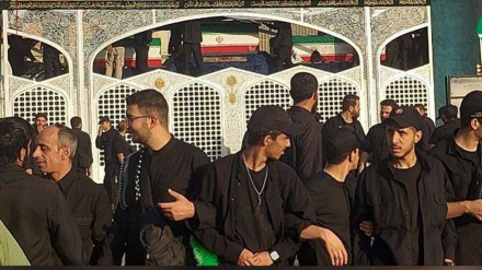 شہید رہبر انقلاب اسلامی کی تشییع جنازہ کا تہران میں آغاز ، عوام کی بے تابی نا قابل بیان 