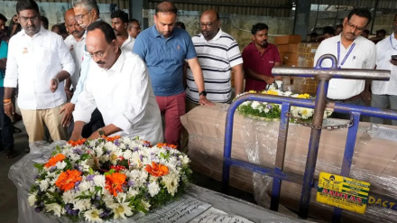 ہندوستان: ویتنام میں کشتی حادثے میں ہلاک ہونے والے پندرہ ہندوستانی شہریوں کی لاشیں ممبئی پہنچ گئیں۔