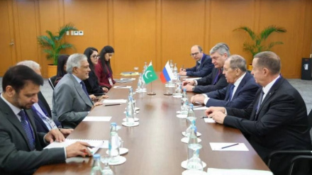 پاکستان اور روس کے درمیان تجارت و توانائی سمیت اہم شعبوں میں تعاون بڑھانے پر اتفاق