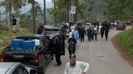 پاکستان کے زیر انتظام کشمیر کے سابق وزیر اعظم تنویر الیاس خان کے قافلے پر حملہ، ذاتی محافظ جاں بحق