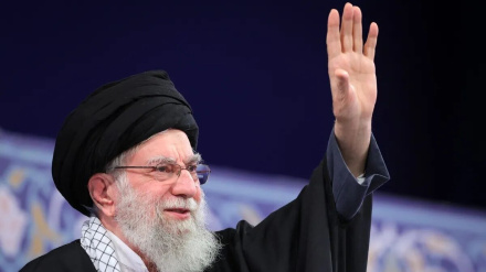 جەختی ڕێبەرانی عێراق لەسەر ڕۆڵی ئیستراتژیکی ڕابەری خەباتکاری شەهید لە تەوەری خۆڕاگری