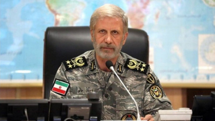 سرزمین ایران اور اس کی خود مختاری کا دفاع کرتے رہیں گے: جنرل امیر حاتمی