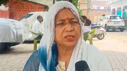 مندر کو لاکھوں روپیہ چندہ دینے والی بی جے پی کی دلت رکن اسمبلی کو ہی نہیں ملی پوجا کی اجازت!