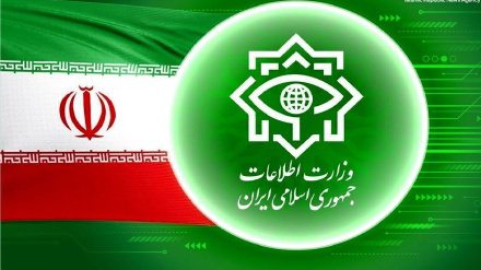 ایران: فرانسیسی حکومت اپنے سفارتکاروں کی مداخلت کا جواب دے
