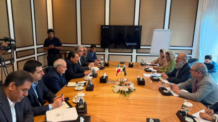 کراچی  بندرگاہ پر ایرانی کنٹینروں کے مسئلے کے حل پر زور