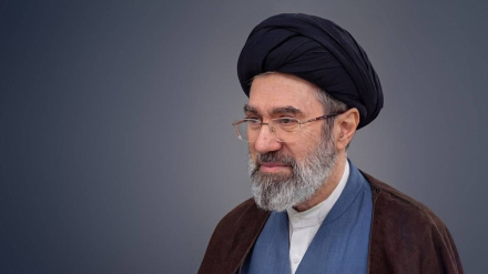 ڕێبەری شۆڕش: دوژمن بەنیازی لێکهەڵوەشاندنەوەی ئۆمەتی ئیسلامە