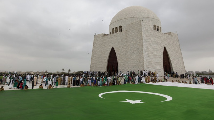 پاکستان: ملک کی آزادی کی 79 ویں سالگرہ کا پُر وقار جشن، قومی جوش و جذبے کے ساتھ انعقاد