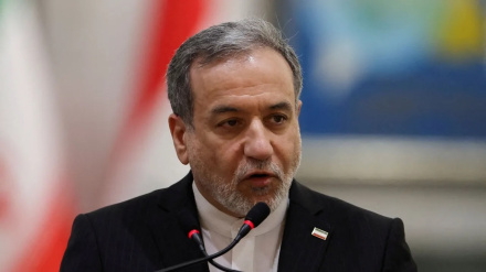 عێراقچی: بانگەشەی میدیاکان لەبارەی نەرمی نواندن لەهەمبەر ئەمریکا رەت دەکەمەوە