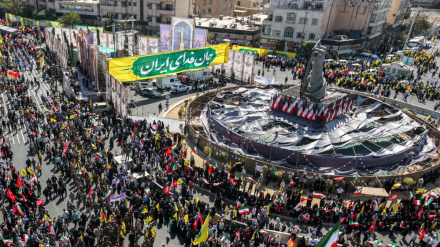 مانۆڕی ٣١٣ هەزار کەسیی گیانفیدایانی ئێران