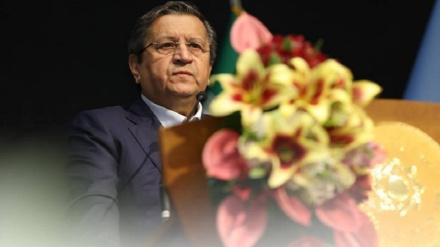 دشمن کو ایرانی معیشت کا شیرازہ بکھیرنے میں شکست کا منہ دیکھنا پڑا ہے: ایرانی مرکزی بینک کے سربراہ عبدالناصر ہمتی