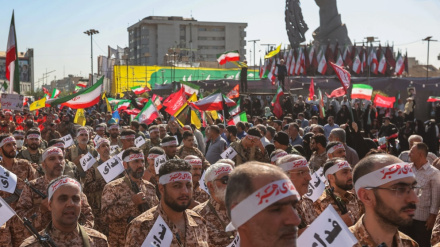 Meşqa Canfedayên Îranê li Tehranê hat lidarxistin