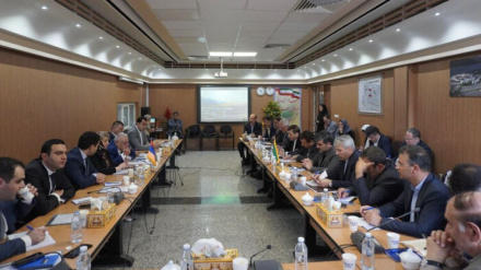 İran və Ermənistan sərhəd maneələrinin aradan qaldırılması və tranzit potensialının artırılmasını vurğulayırlar